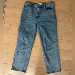 Abercrombie & Fitch Ultra High Rise 90s Straight Jean